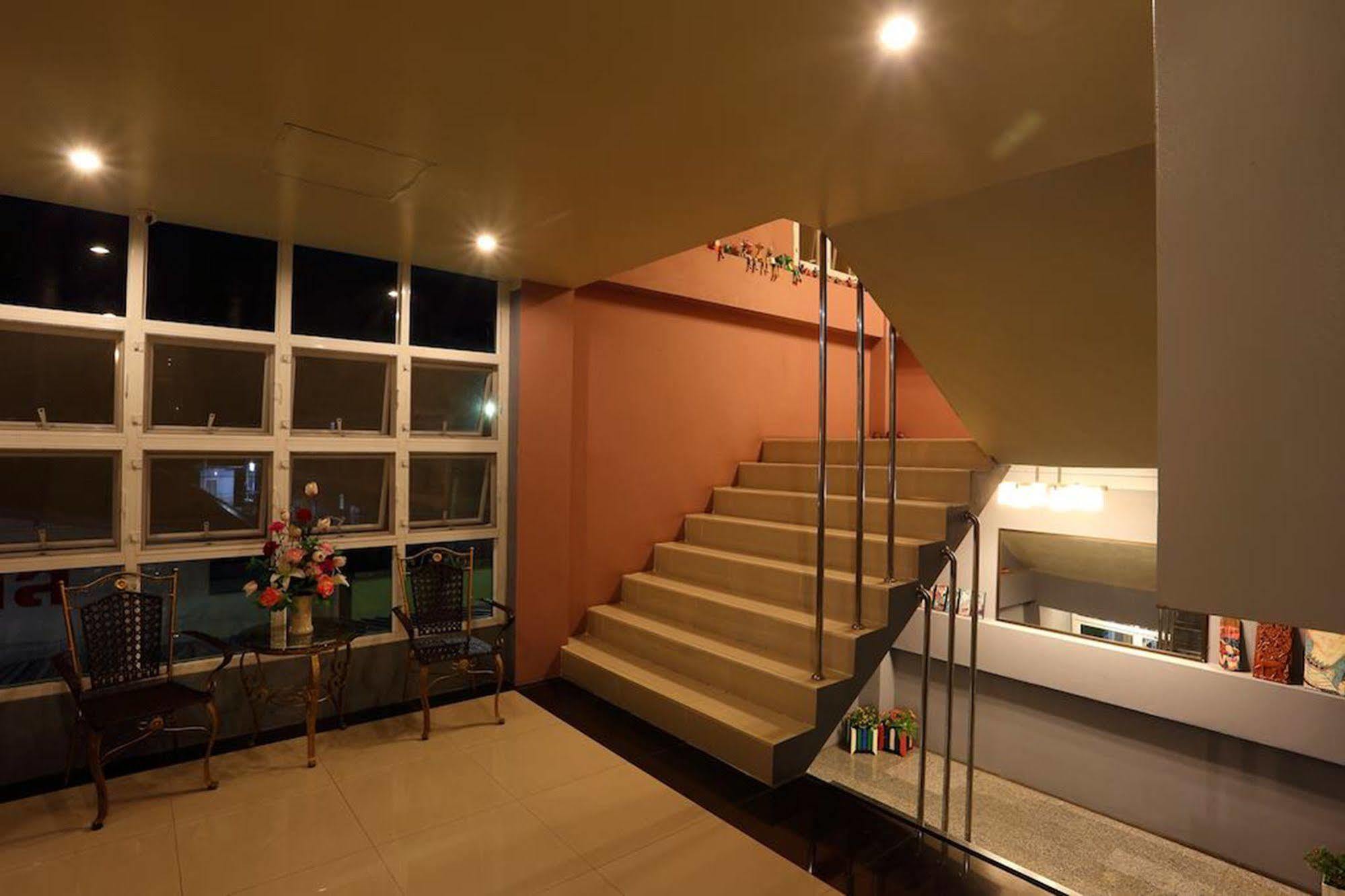 The One Phetchabun Lejlighedshotel Eksteriør billede